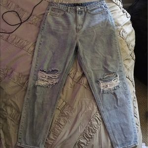 Pretty Little Thing Women’s Mom Jeans